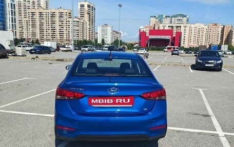 Hyundai Solaris II рестайлинг, 2018 год, 1 350 000 рублей, 5 фотография