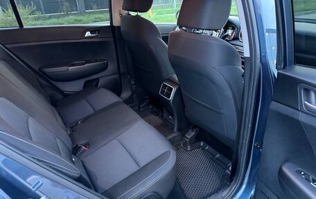 KIA Sportage IV рестайлинг, 2021 год, 2 490 000 рублей, 22 фотография