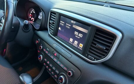 KIA Sportage IV рестайлинг, 2021 год, 2 490 000 рублей, 32 фотография