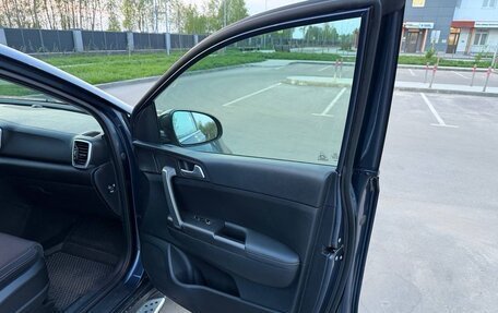 KIA Sportage IV рестайлинг, 2021 год, 2 490 000 рублей, 31 фотография