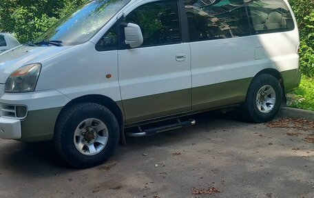 Hyundai Starex I рестайлинг, 2004 год, 1 000 000 рублей, 3 фотография