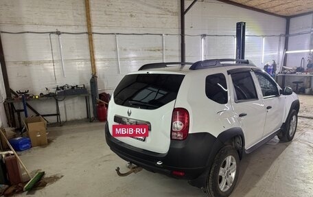 Renault Duster I рестайлинг, 2014 год, 900 000 рублей, 3 фотография