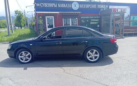 Hyundai Sonata VI, 2007 год, 700 000 рублей, 2 фотография