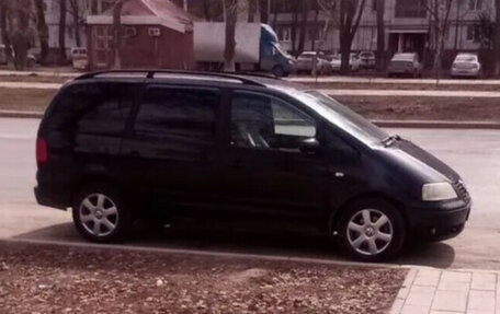 Volkswagen Sharan I рестайлинг, 2004 год, 550 000 рублей, 3 фотография
