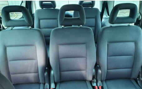 Volkswagen Sharan I рестайлинг, 2004 год, 550 000 рублей, 10 фотография