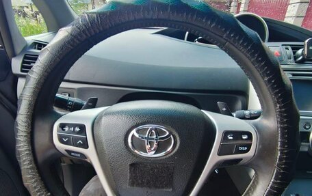 Toyota Verso I, 2012 год, 1 050 000 рублей, 8 фотография