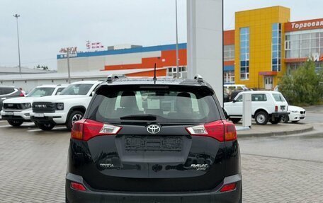 Toyota RAV4, 2014 год, 1 990 000 рублей, 6 фотография
