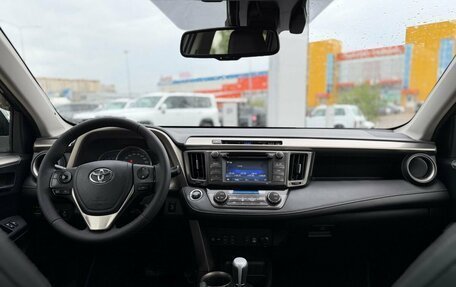 Toyota RAV4, 2014 год, 1 990 000 рублей, 30 фотография