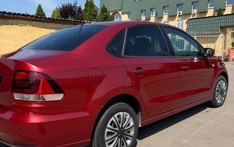 Volkswagen Polo VI (EU Market), 2015 год, 970 000 рублей, 2 фотография