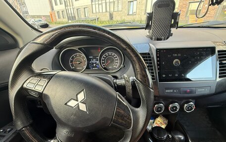 Mitsubishi Outlander III рестайлинг 3, 2010 год, 1 250 000 рублей, 6 фотография