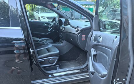 Mercedes-Benz B-Класс, 2017 год, 1 650 000 рублей, 7 фотография