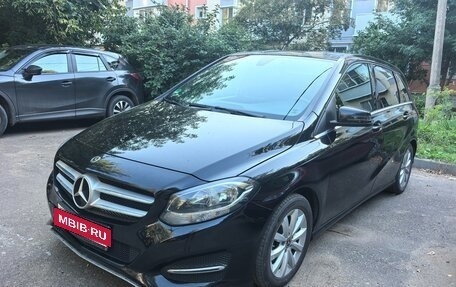 Mercedes-Benz B-Класс, 2017 год, 1 650 000 рублей, 2 фотография