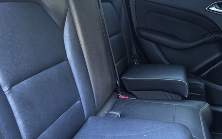 Mercedes-Benz B-Класс, 2017 год, 1 650 000 рублей, 11 фотография