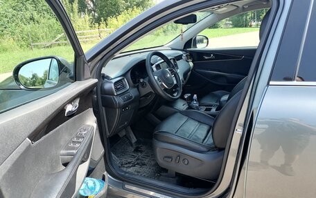 KIA Sorento III Prime рестайлинг, 2018 год, 2 500 000 рублей, 3 фотография
