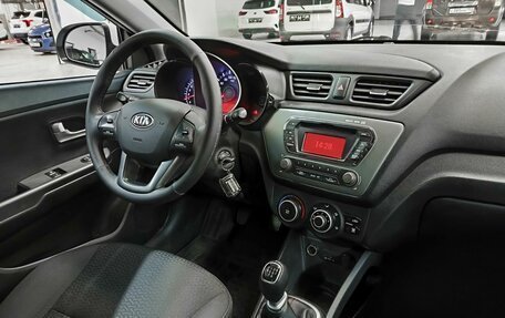 KIA Rio III рестайлинг, 2015 год, 699 000 рублей, 11 фотография