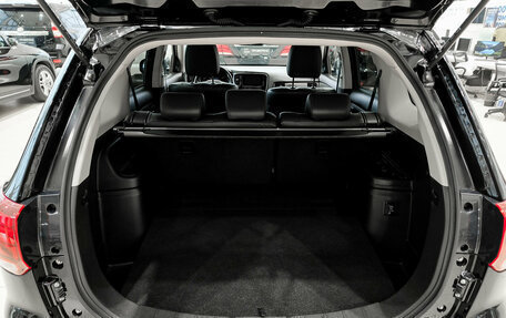 Mitsubishi Outlander III рестайлинг 3, 2019 год, 2 720 000 рублей, 14 фотография