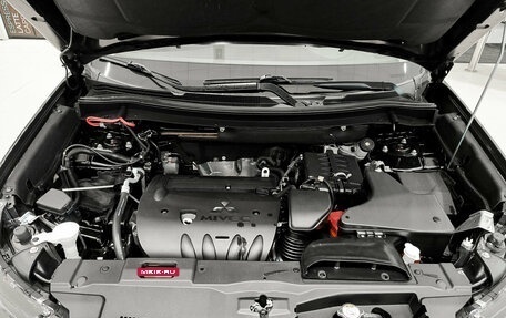 Mitsubishi Outlander III рестайлинг 3, 2019 год, 2 720 000 рублей, 13 фотография