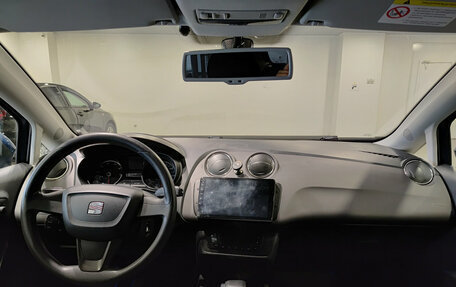 SEAT Ibiza IV рестайлинг 2, 2012 год, 826 000 рублей, 17 фотография