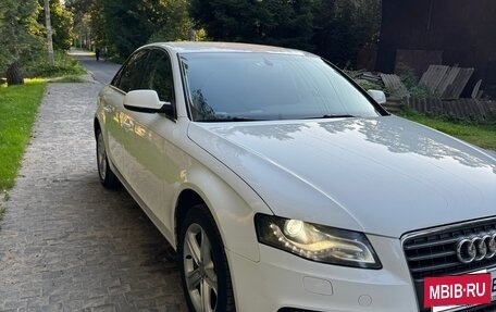 Audi A4, 2011 год, 990 000 рублей, 3 фотография