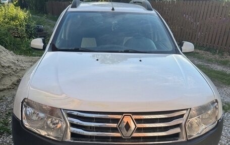 Renault Duster I рестайлинг, 2014 год, 1 100 000 рублей, 1 фотография