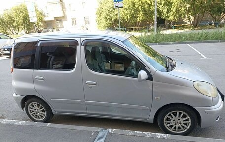 Toyota FunCargo, 2002 год, 450 000 рублей, 2 фотография