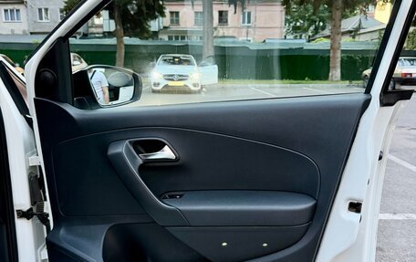 Volkswagen Polo VI (EU Market), 2016 год, 1 050 000 рублей, 15 фотография