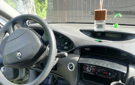 Renault Laguna II, 2001 год, 270 000 рублей, 20 фотография