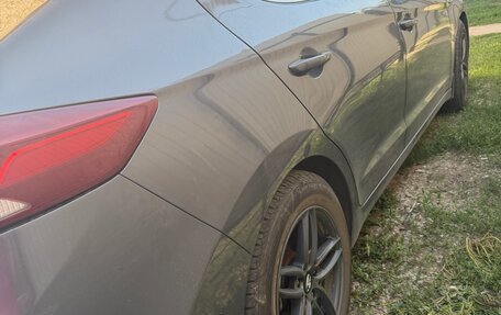 Hyundai Elantra VI рестайлинг, 2019 год, 1 300 000 рублей, 8 фотография