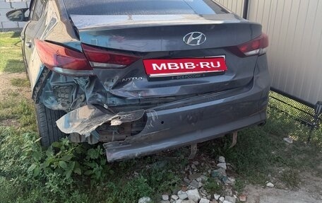 Hyundai Elantra VI рестайлинг, 2019 год, 1 300 000 рублей, 9 фотография