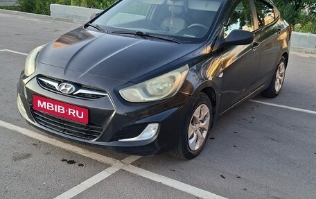Hyundai Solaris II рестайлинг, 2013 год, 570 000 рублей, 2 фотография