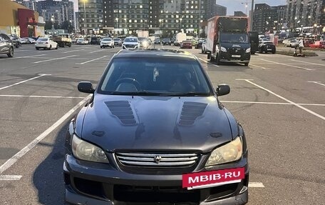 Toyota Altezza, 1999 год, 750 000 рублей, 4 фотография