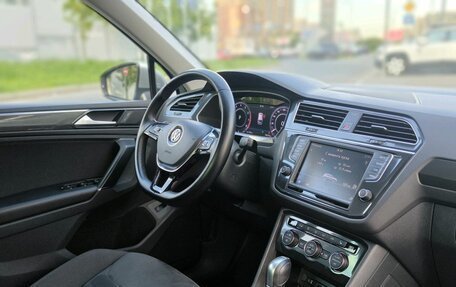 Volkswagen Tiguan II, 2017 год, 2 149 000 рублей, 16 фотография