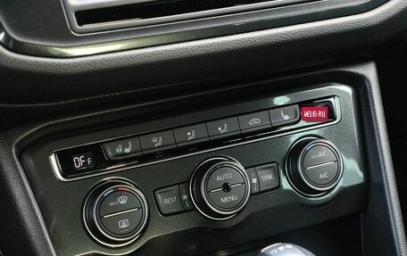 Volkswagen Tiguan II, 2017 год, 2 149 000 рублей, 13 фотография