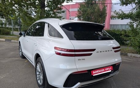 Genesis GV70, 2021 год, 5 000 000 рублей, 5 фотография