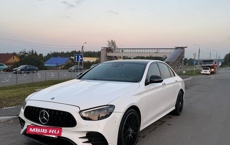 Mercedes-Benz E-Класс, 2021 год, 6 200 000 рублей, 2 фотография