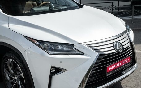 Lexus RX IV рестайлинг, 2017 год, 4 300 000 рублей, 9 фотография