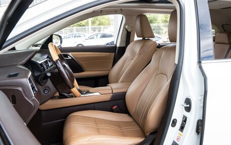 Lexus RX IV рестайлинг, 2017 год, 4 300 000 рублей, 17 фотография