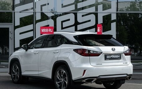 Lexus RX IV рестайлинг, 2017 год, 4 300 000 рублей, 2 фотография