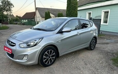 Hyundai Solaris II рестайлинг, 2012 год, 890 000 рублей, 1 фотография