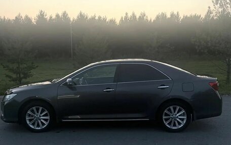 Toyota Camry, 2014 год, 1 850 000 рублей, 6 фотография