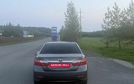 Toyota Camry, 2014 год, 1 850 000 рублей, 5 фотография