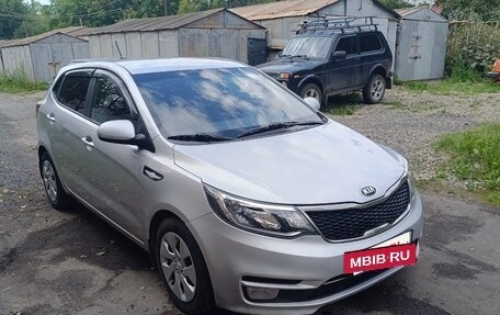 KIA Rio III рестайлинг, 2017 год, 997 000 рублей, 2 фотография