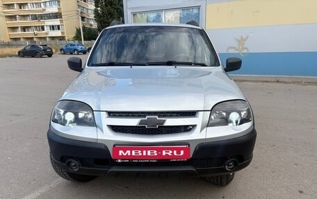 Chevrolet Niva I рестайлинг, 2018 год, 800 000 рублей, 2 фотография