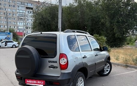 Chevrolet Niva I рестайлинг, 2018 год, 800 000 рублей, 6 фотография