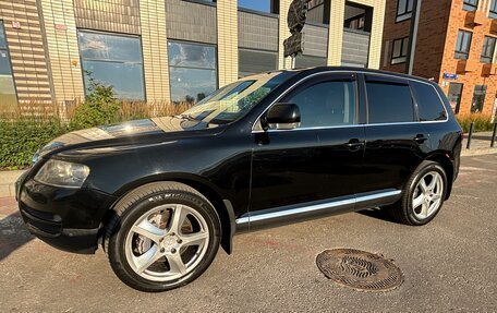 Volkswagen Touareg III, 2005 год, 1 199 000 рублей, 8 фотография