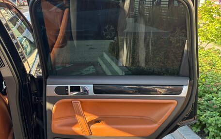 Volkswagen Touareg III, 2005 год, 1 199 000 рублей, 19 фотография