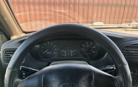KIA Sportage IV рестайлинг, 2002 год, 150 000 рублей, 3 фотография