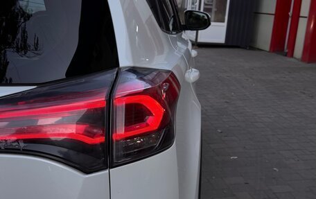 Toyota RAV4, 2016 год, 2 380 000 рублей, 4 фотография