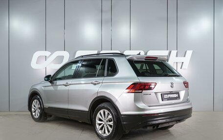Volkswagen Tiguan II, 2020 год, 2 279 000 рублей, 2 фотография