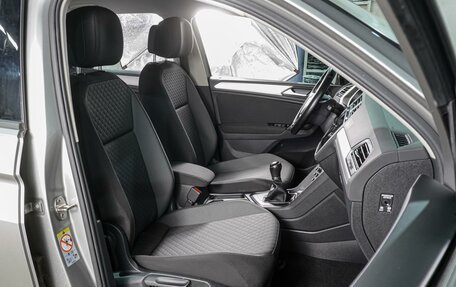 Volkswagen Tiguan II, 2020 год, 2 279 000 рублей, 8 фотография
